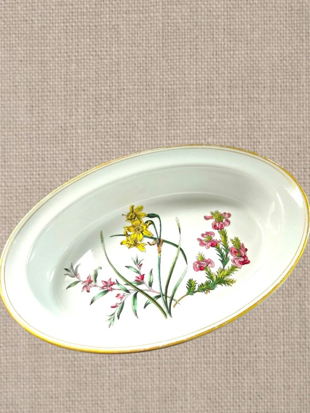 Vintage Spode Stafford Flowers 11.5